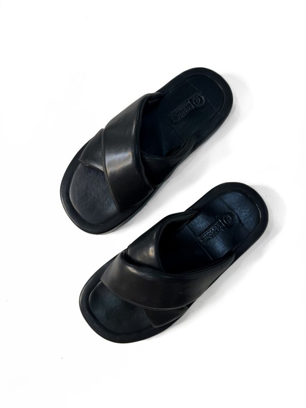 ELSA Crisscross Platform Slides - Image 6
