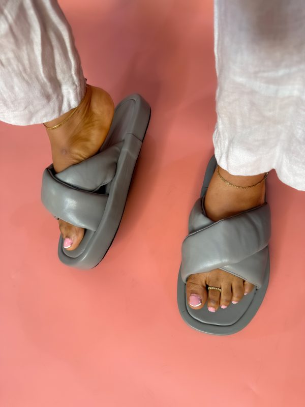 ELSA Crisscross Platform Slides - Image 4