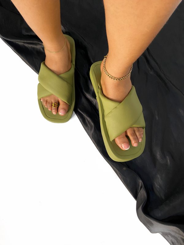 ELSA Crisscross Platform Slides - Image 2