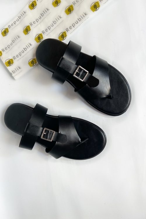 EBUKA Slippers