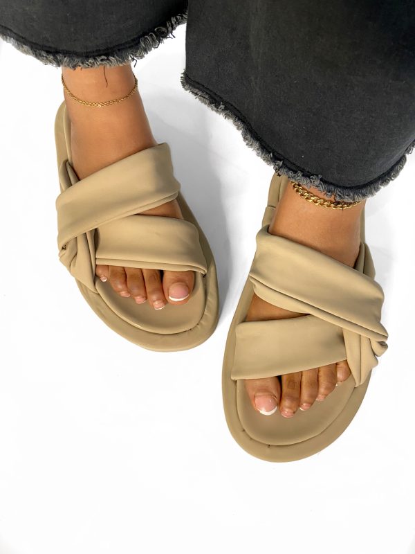 AISE Platform Leather Slippers - Image 10