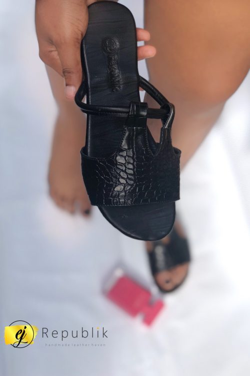 LUNA Flats