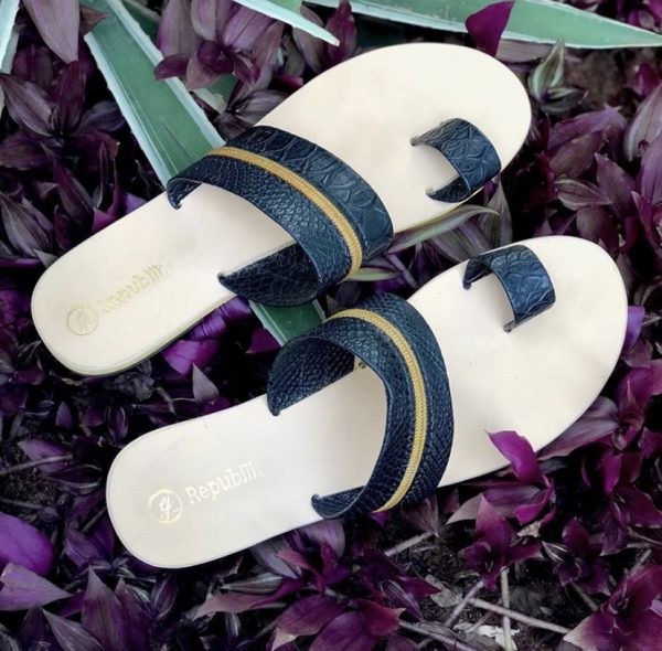 MONA Zip up Flats